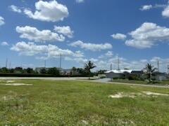 CAPE CORAL - Land