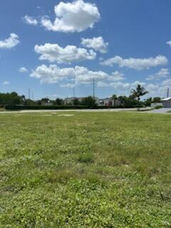 CAPE CORAL - Land