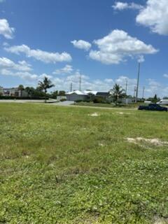 CAPE CORAL - Land