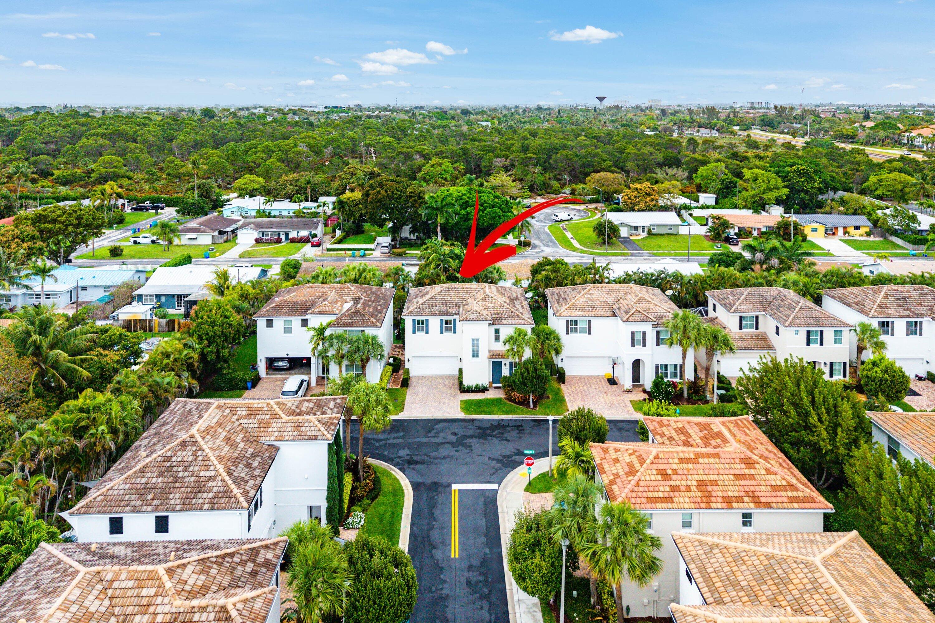 ESTATES AT HERITAGE CLUB - Residential