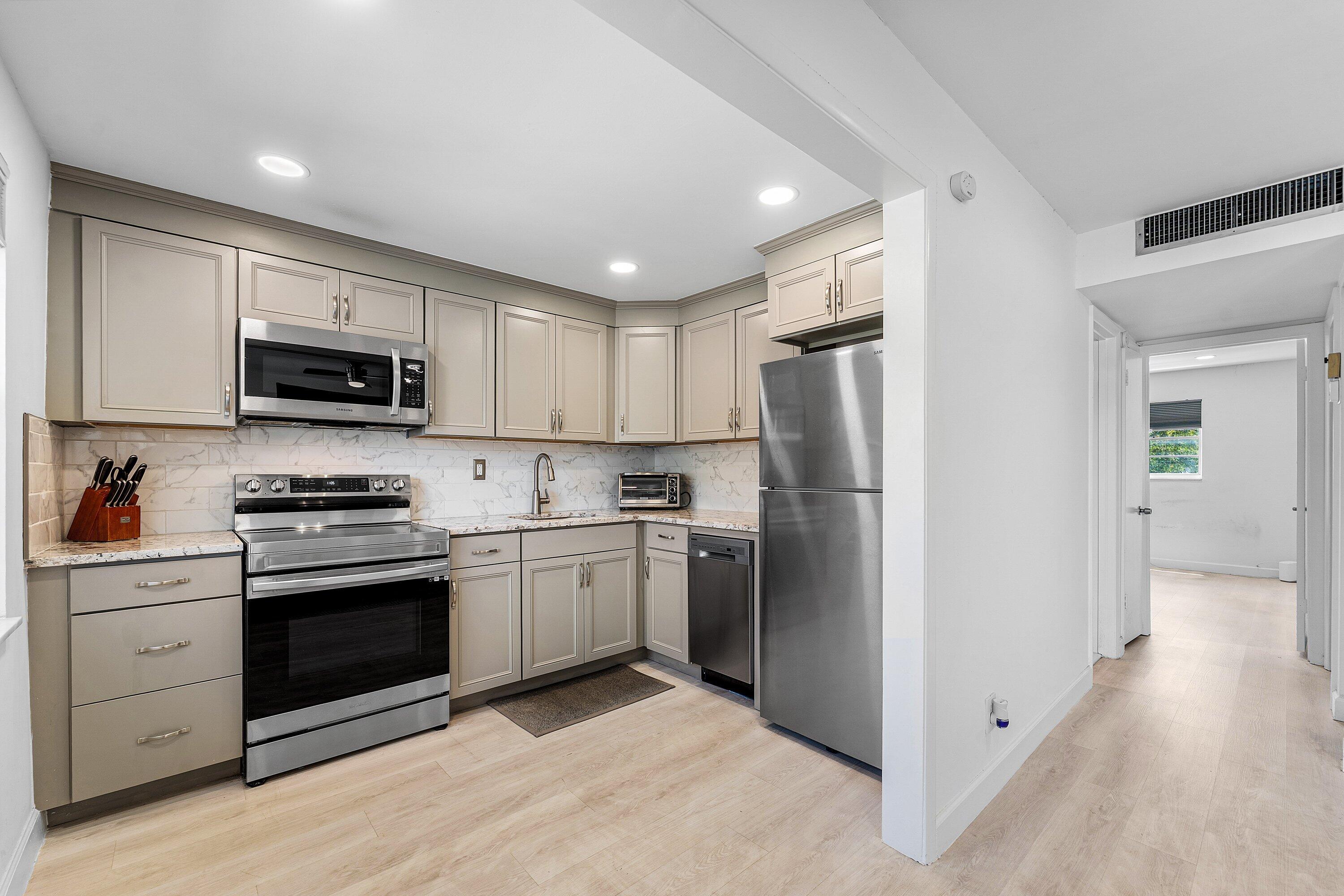 BOCA HILLS CONDO - Residential
