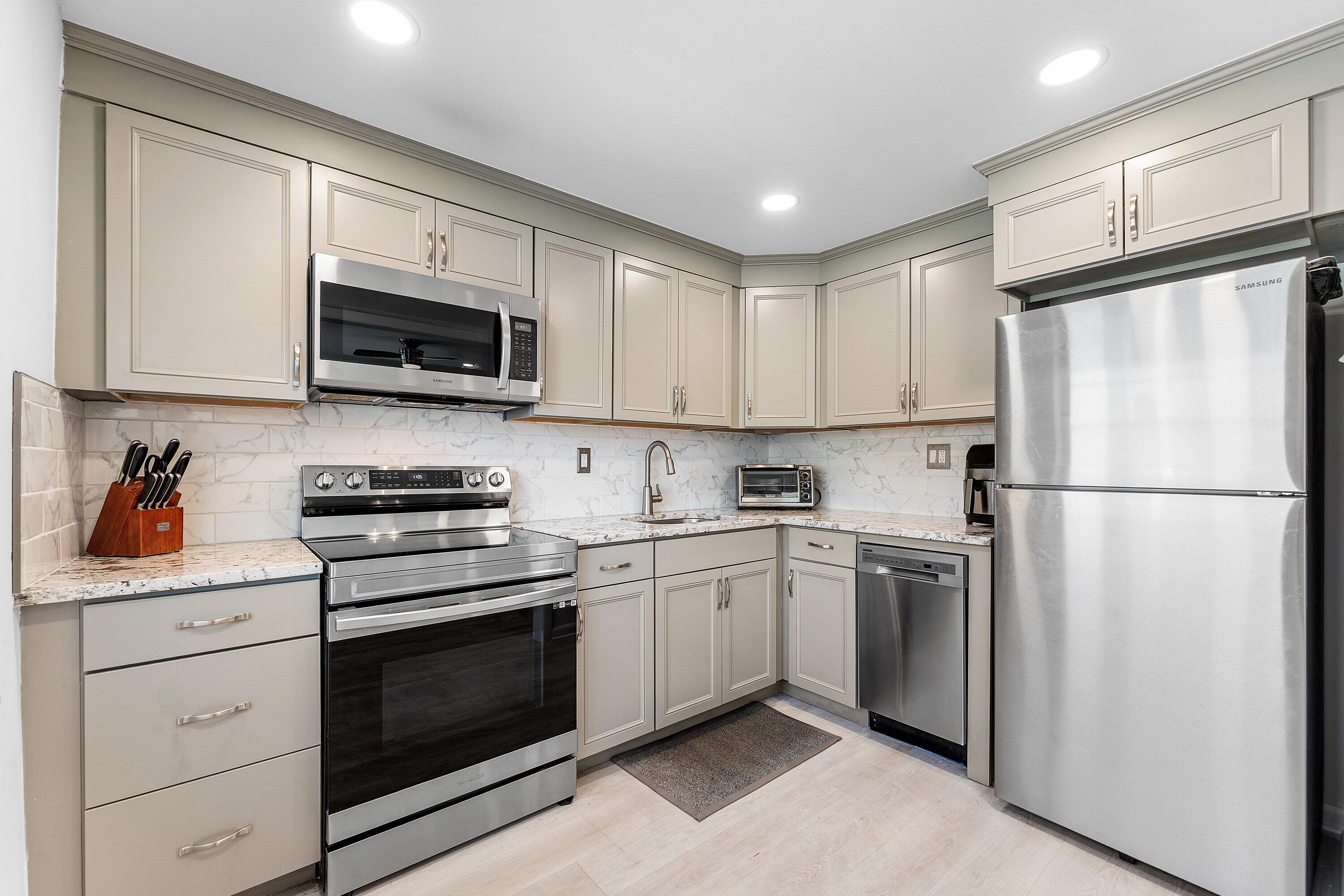BOCA HILLS CONDO - Residential