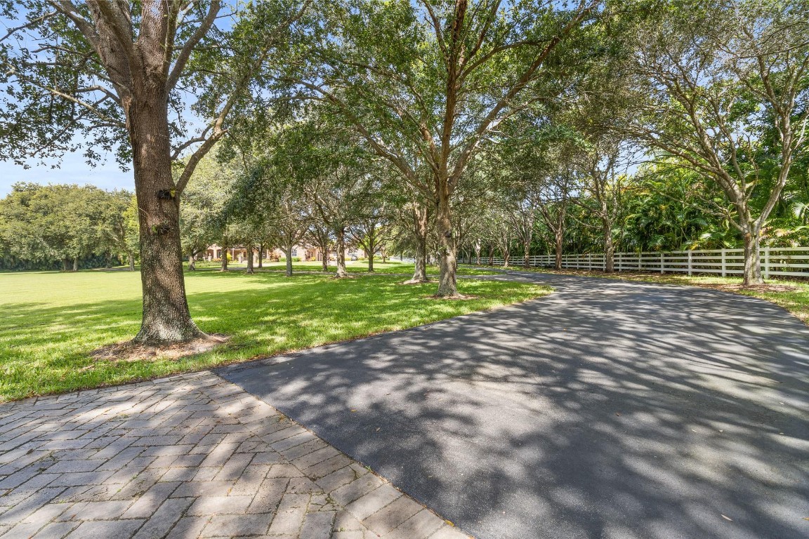 SUNSHINE RANCHES - Residential