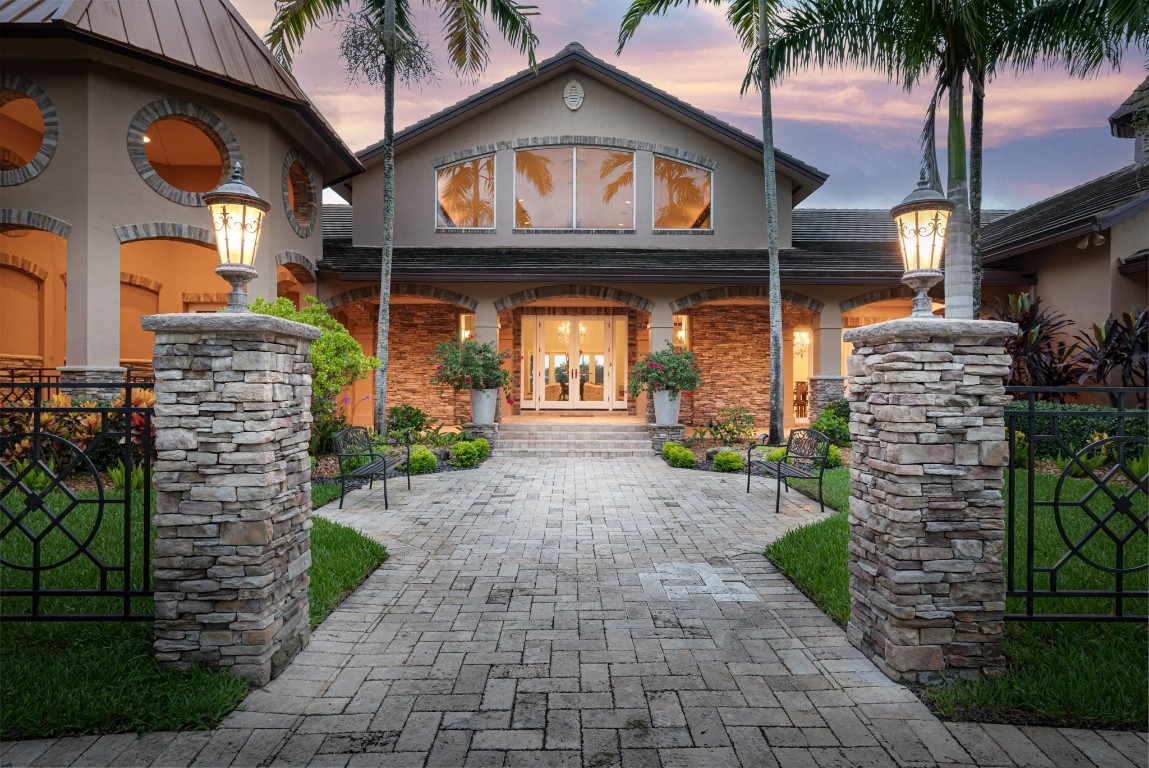 SUNSHINE RANCHES - Residential