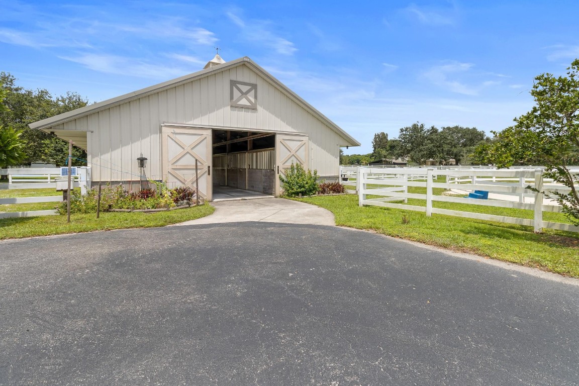 SUNSHINE RANCHES - Residential