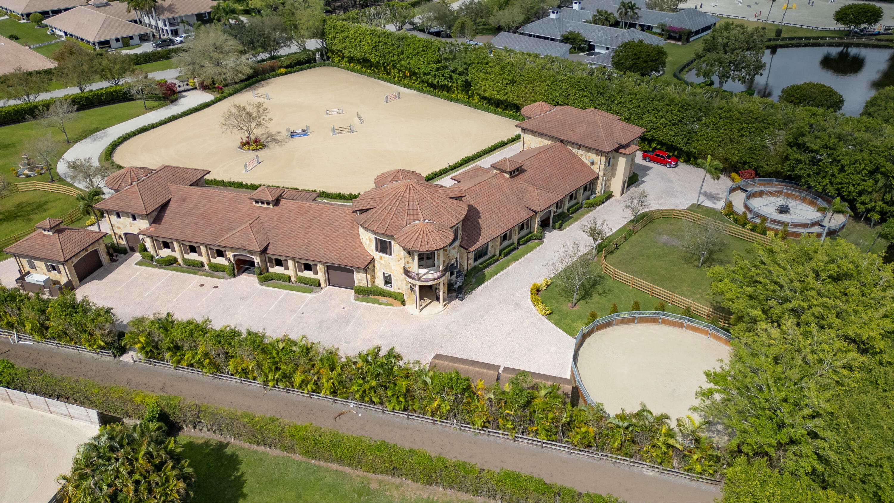 GRAND PRIX FARMS - Residential