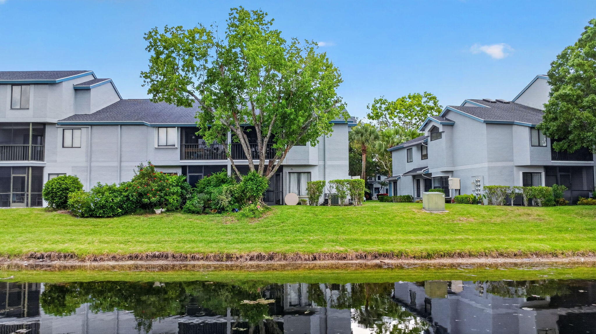 HARBOUR POINTE AT RIVER BRIDGE CONDO - Residential