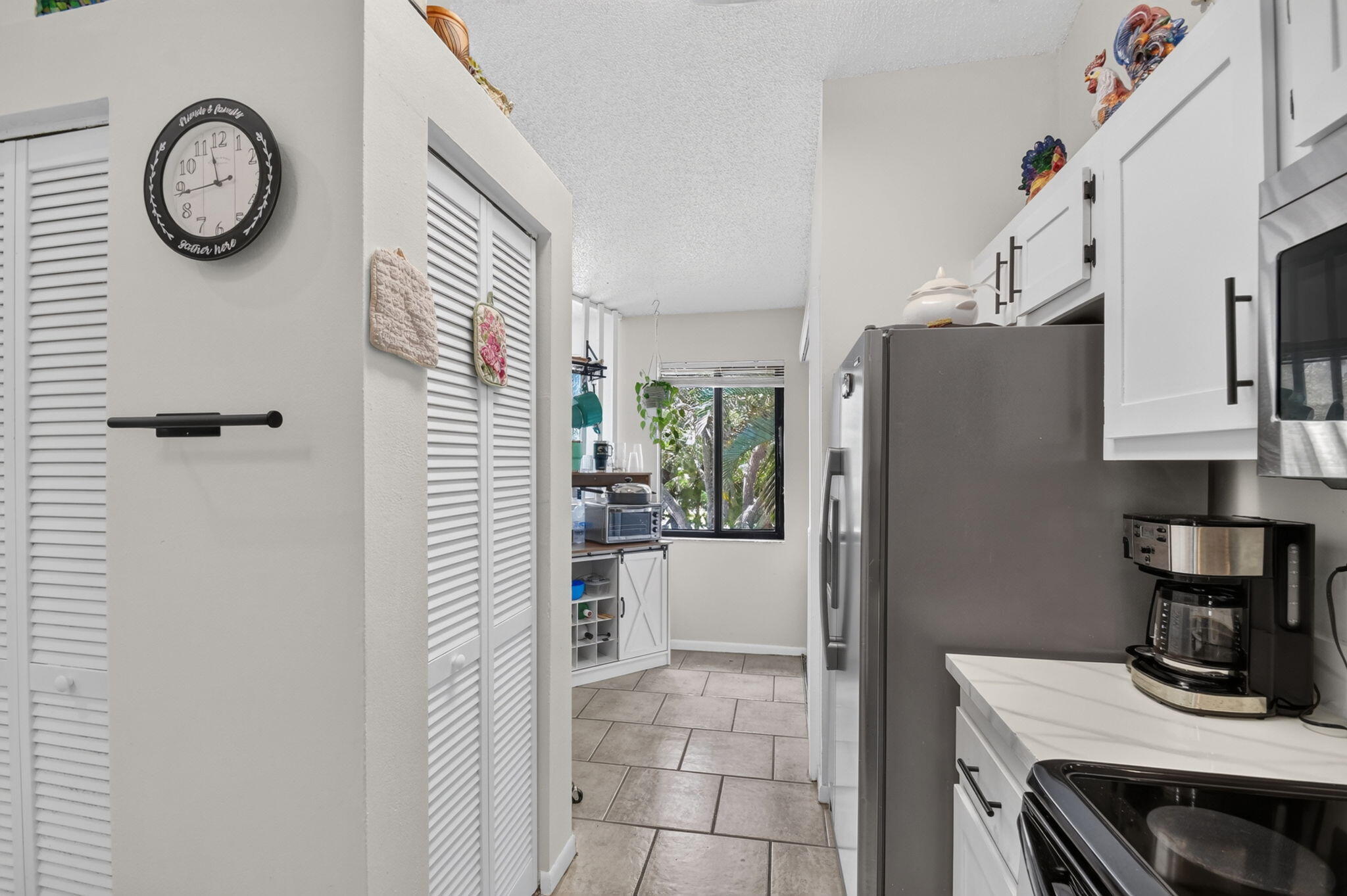 HARBOUR POINTE AT RIVER BRIDGE CONDO - Residential