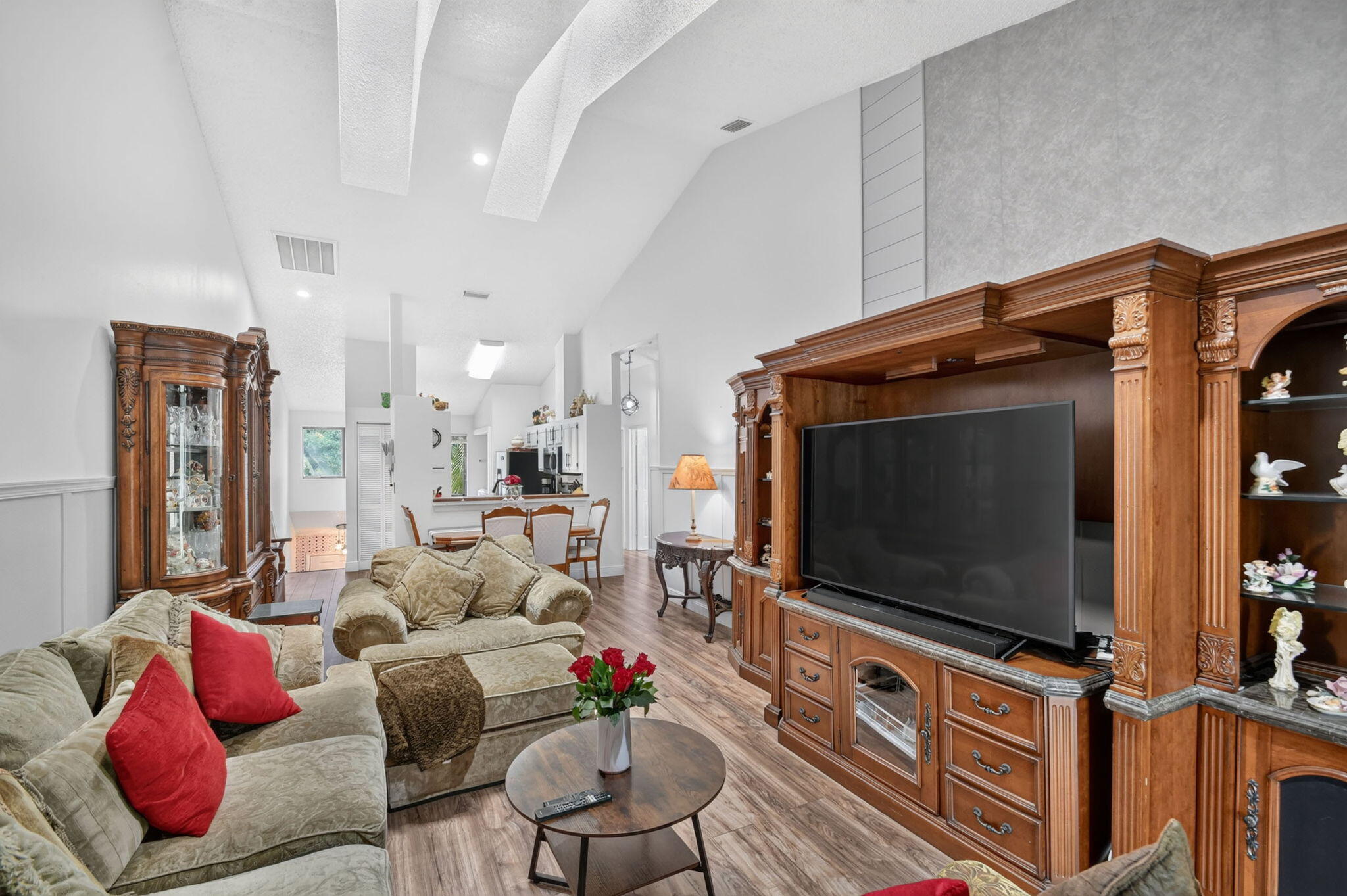 HARBOUR POINTE AT RIVER BRIDGE CONDO - Residential