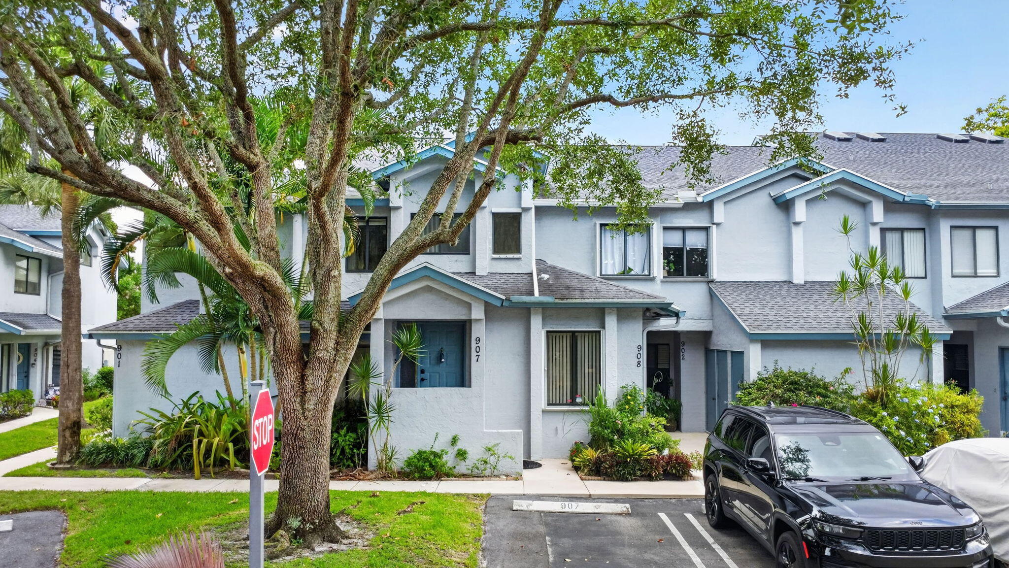 HARBOUR POINTE AT RIVER BRIDGE CONDO - Residential