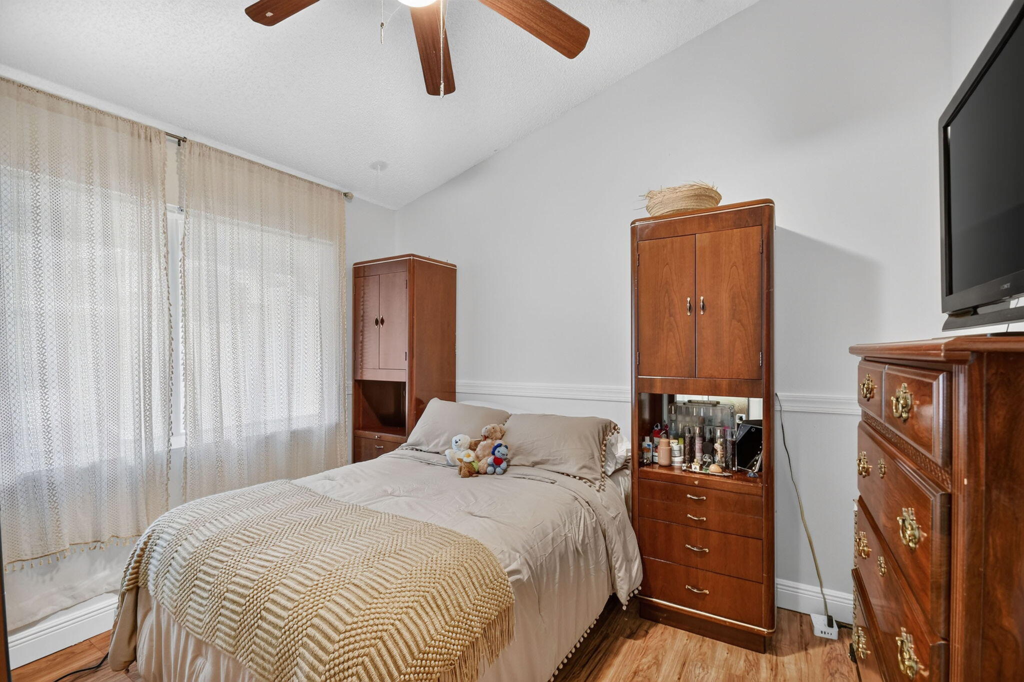HARBOUR POINTE AT RIVER BRIDGE CONDO - Residential