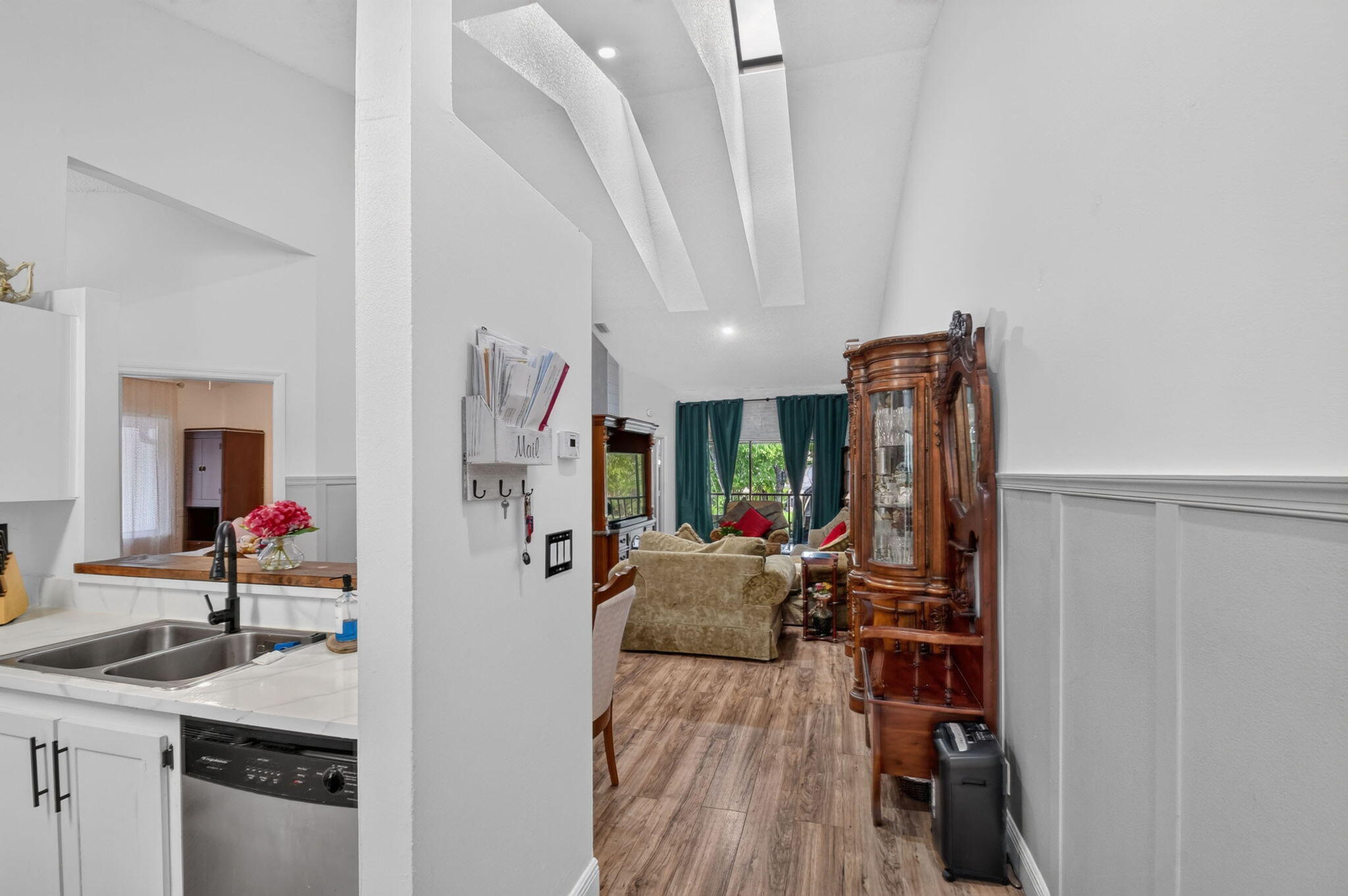 HARBOUR POINTE AT RIVER BRIDGE CONDO - Residential