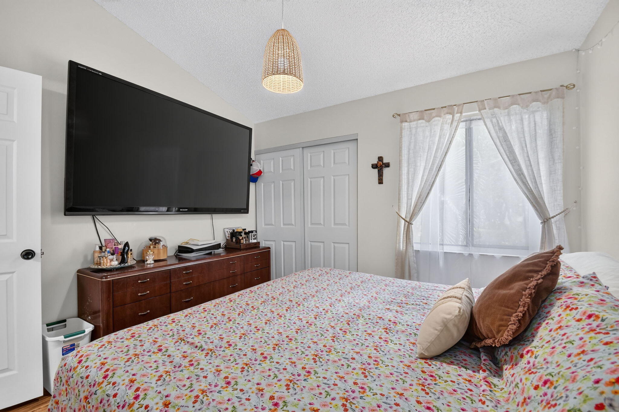 HARBOUR POINTE AT RIVER BRIDGE CONDO - Residential