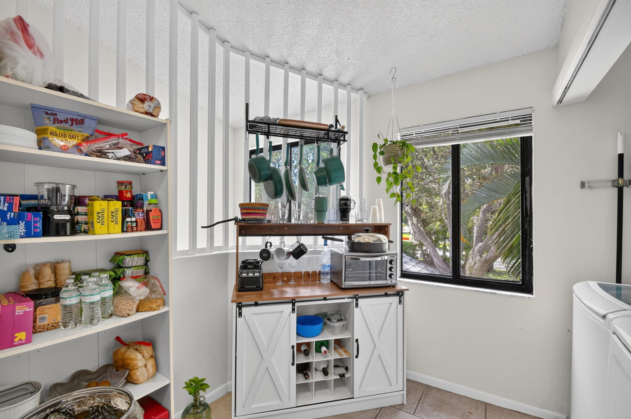 HARBOUR POINTE AT RIVER BRIDGE CONDO - Residential