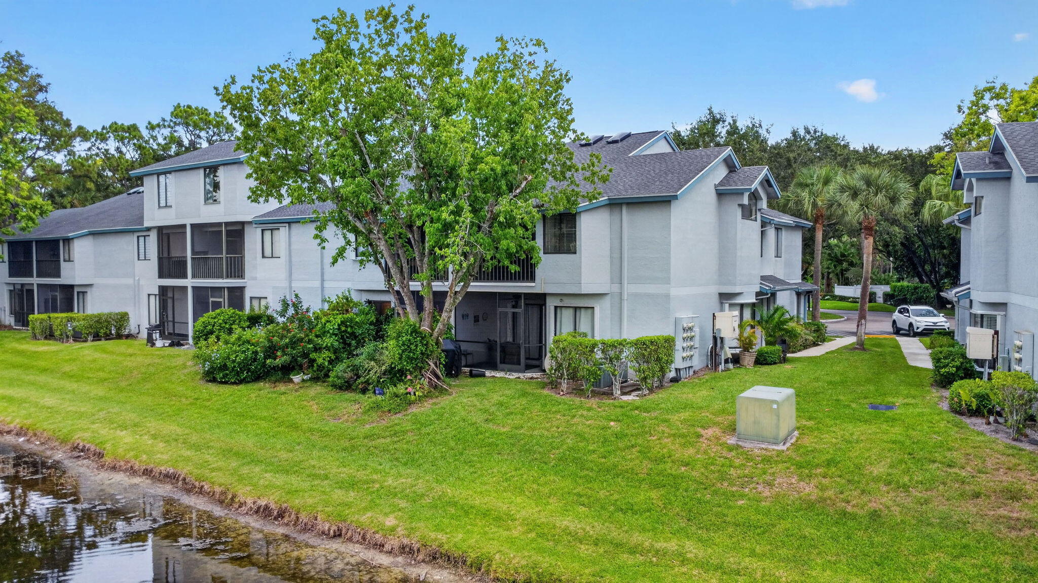 HARBOUR POINTE AT RIVER BRIDGE CONDO - Residential