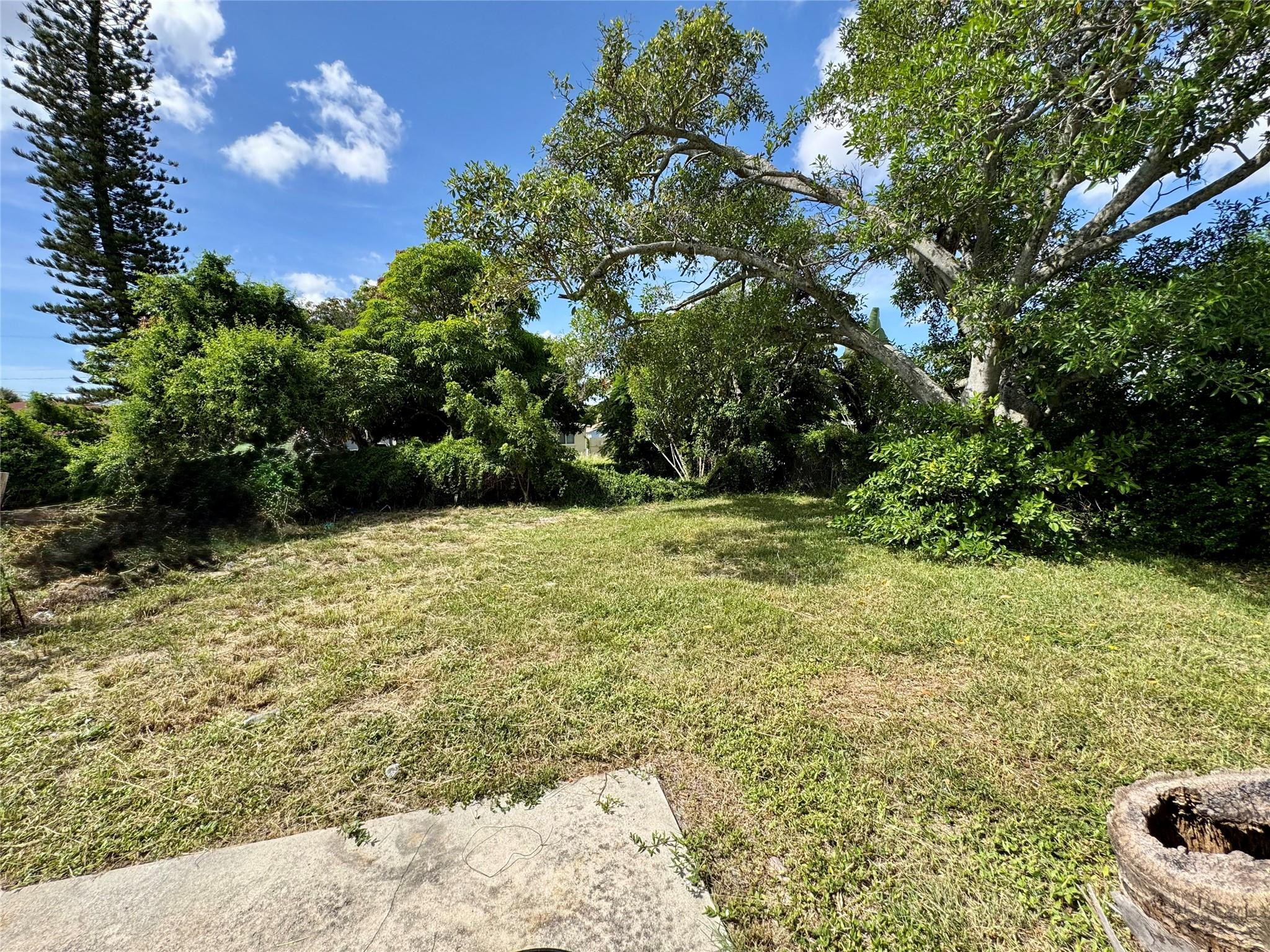 INLET GROVE - Residential Lease