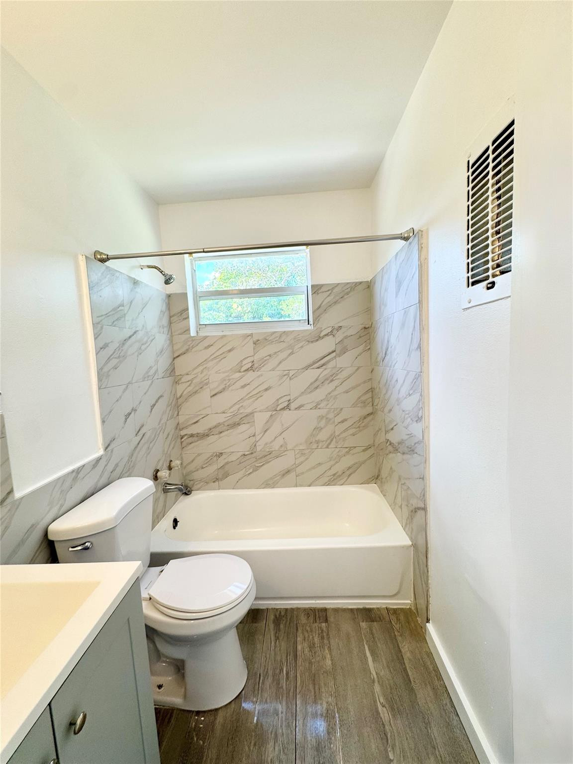 INLET GROVE - Residential Lease