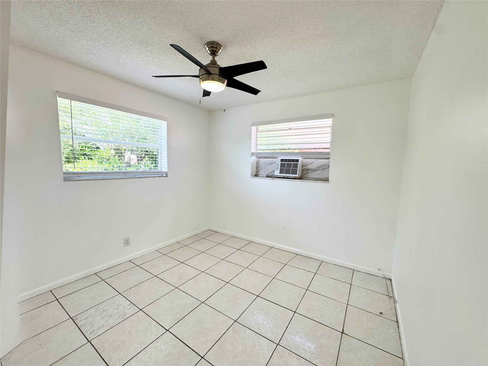 INLET GROVE - Residential Lease