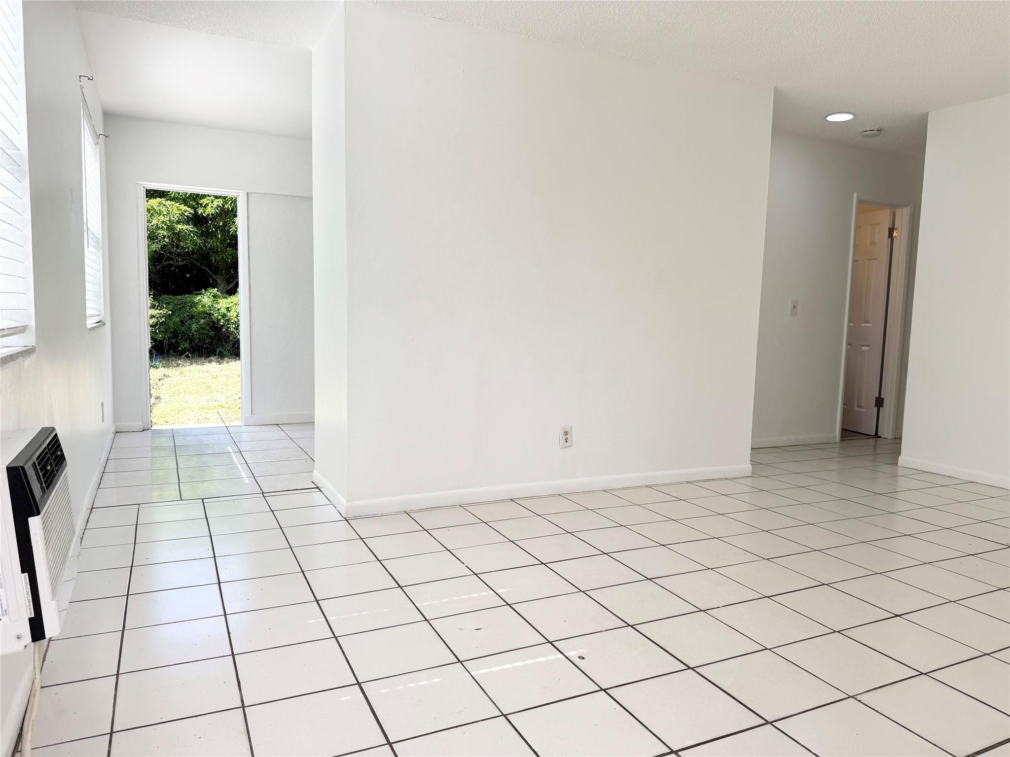 INLET GROVE - Residential Lease