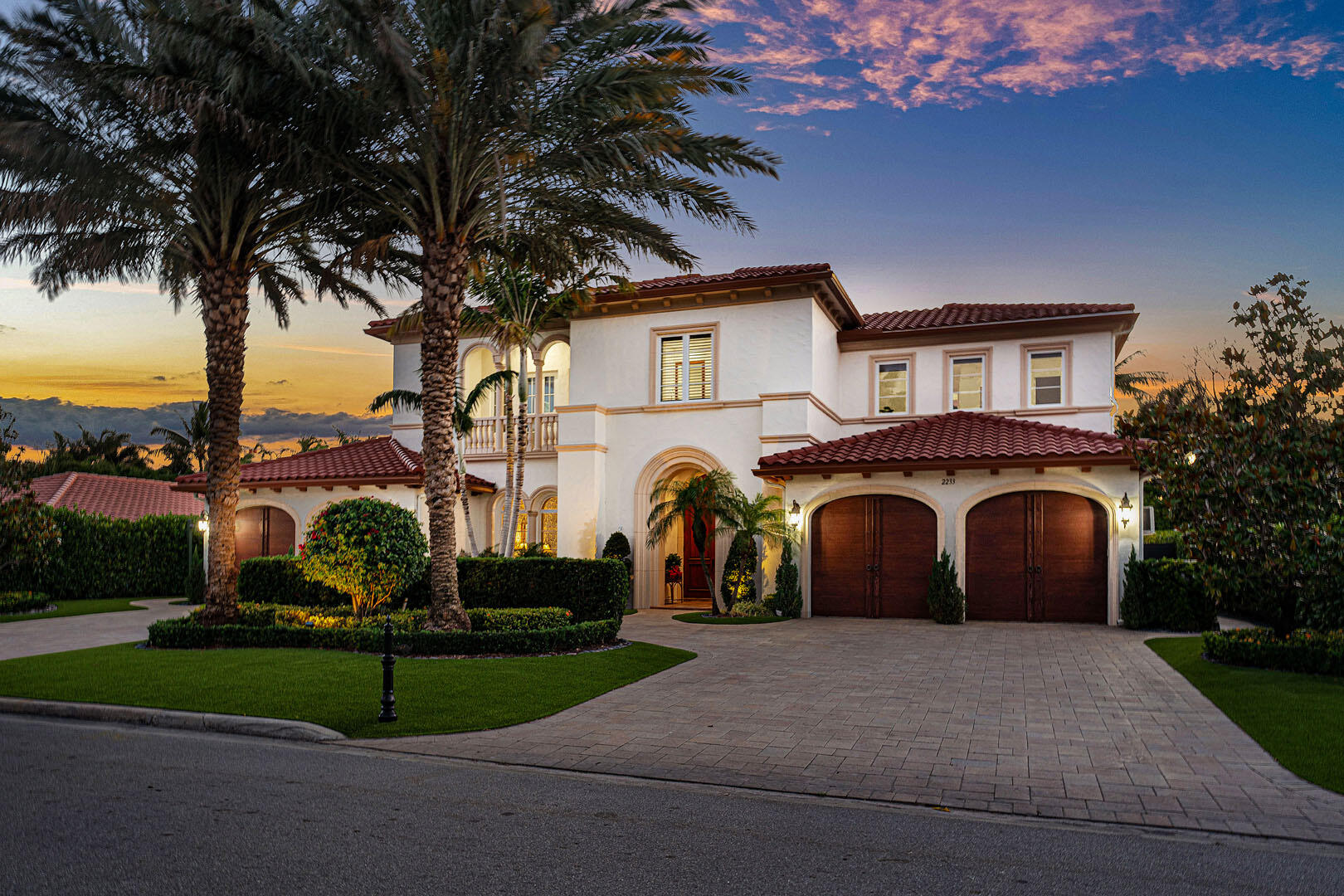 ROYAL PALM YACHT & COUNTRY CLUB - Residential