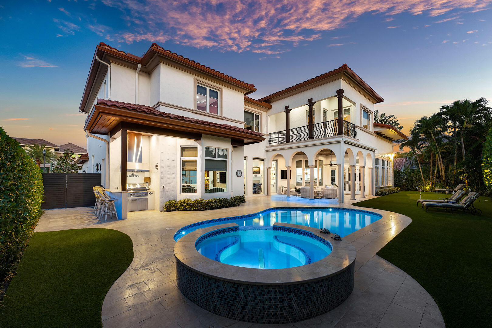 ROYAL PALM YACHT & COUNTRY CLUB - Residential