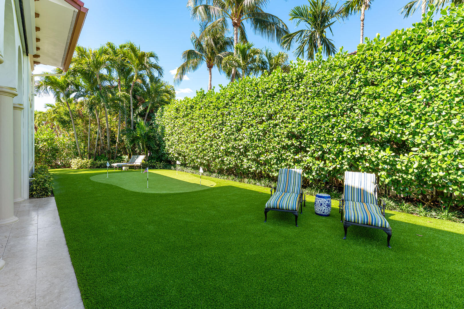 ROYAL PALM YACHT & COUNTRY CLUB - Residential
