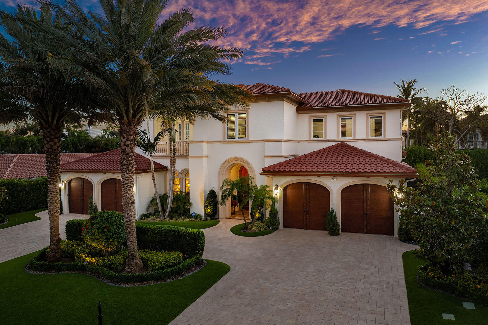 ROYAL PALM YACHT & COUNTRY CLUB - Residential