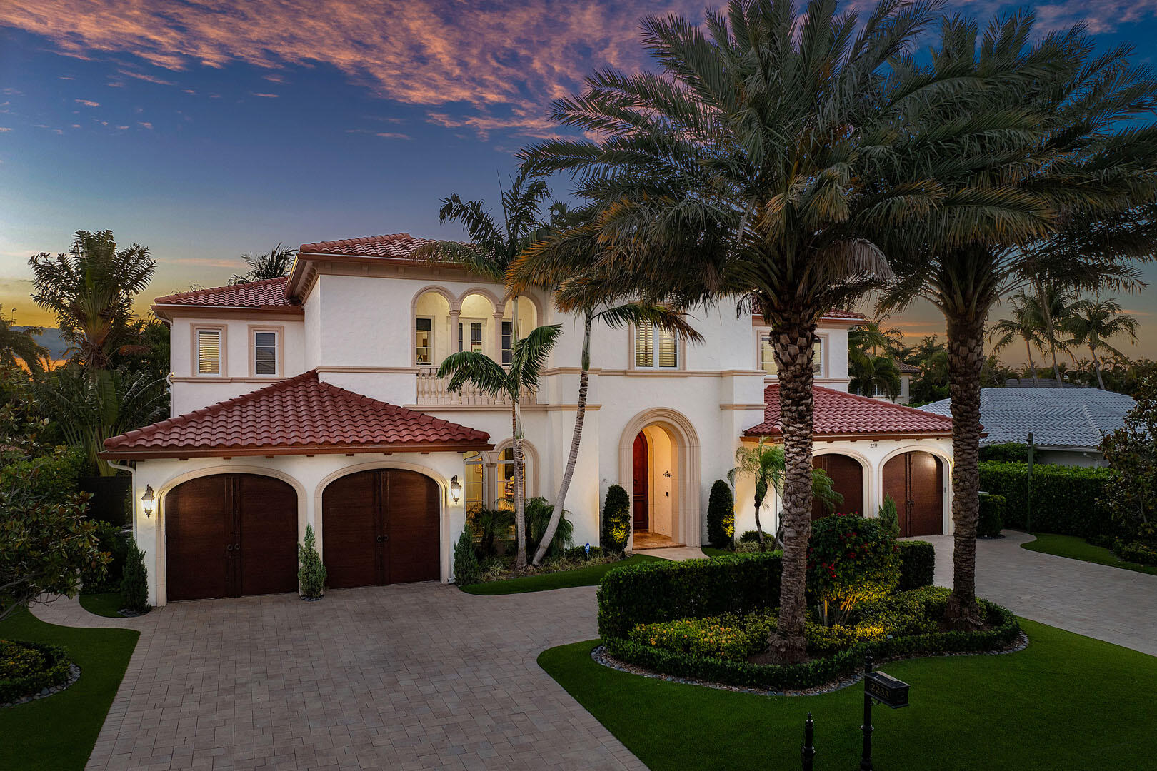 ROYAL PALM YACHT & COUNTRY CLUB - Residential