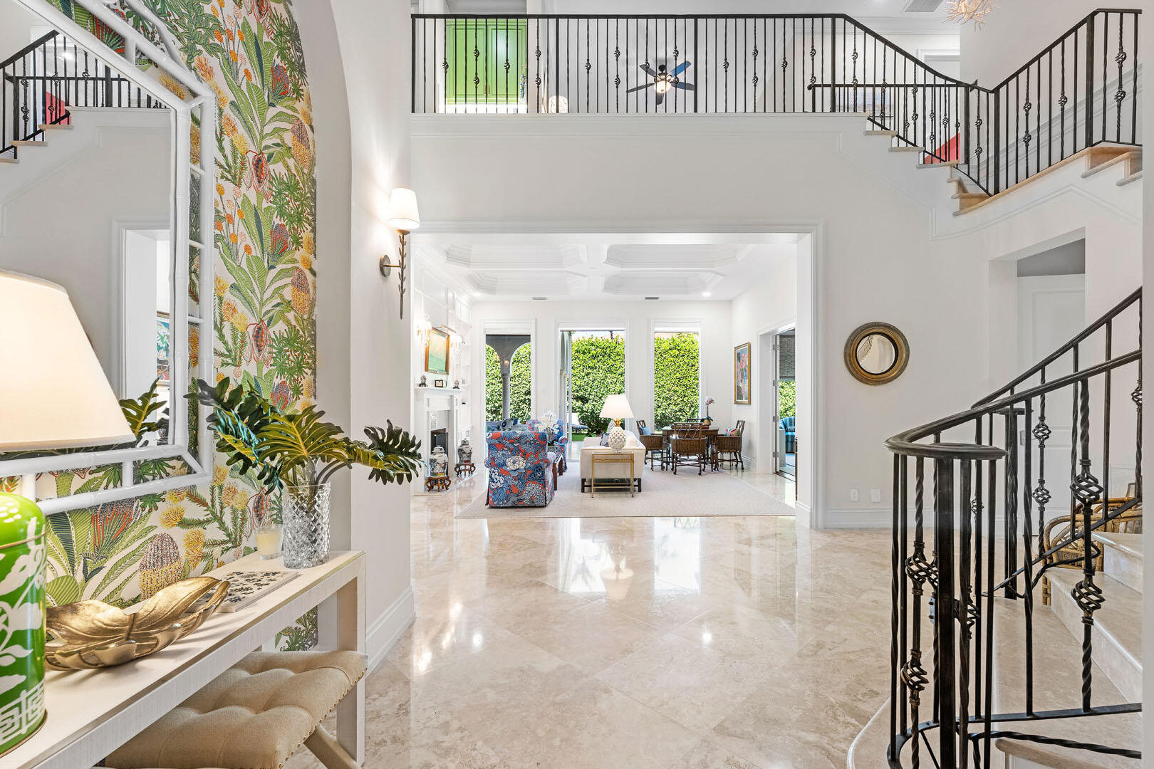 ROYAL PALM YACHT & COUNTRY CLUB - Residential