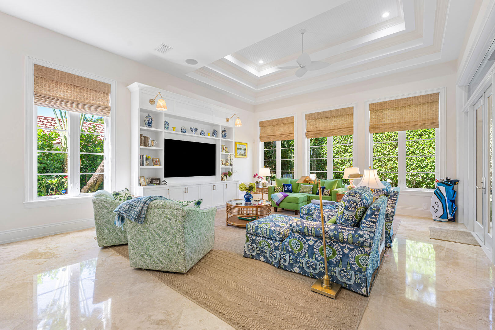 ROYAL PALM YACHT & COUNTRY CLUB - Residential