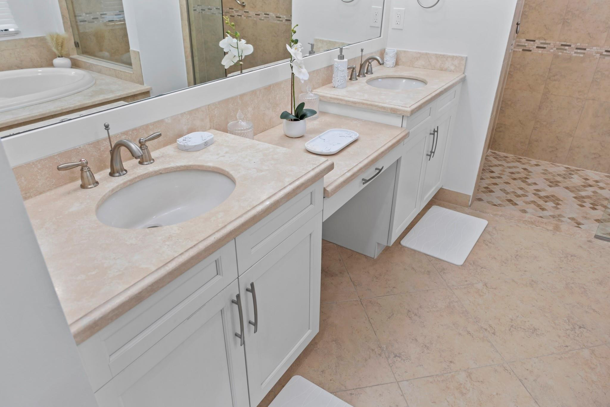 BRUSCHI PROPERTY - Residential