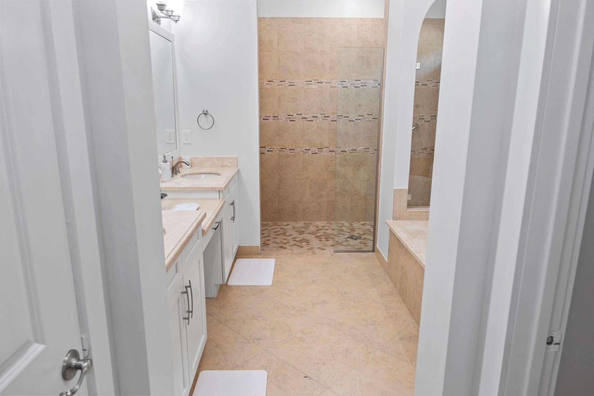 BRUSCHI PROPERTY - Residential