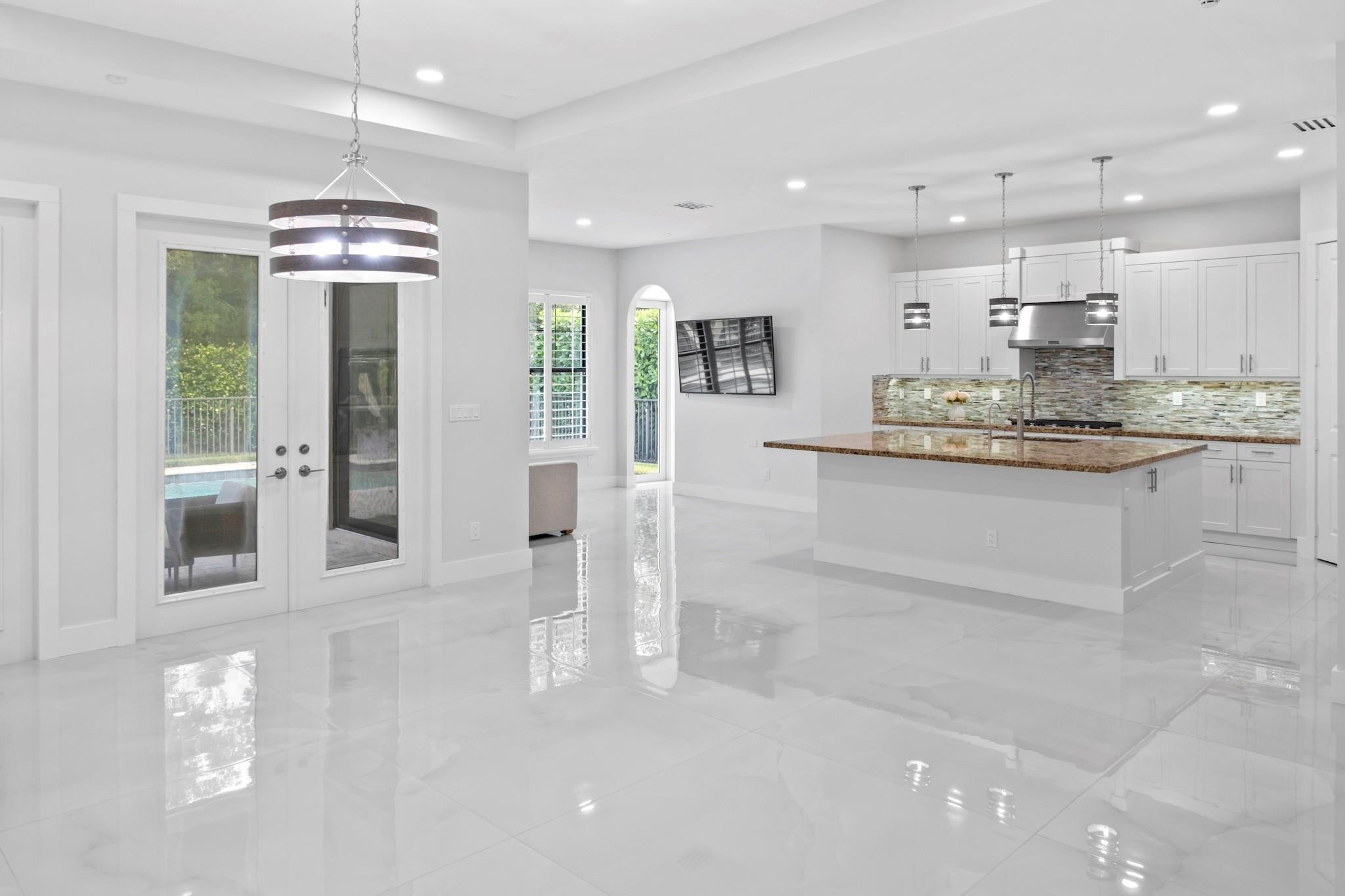 BRUSCHI PROPERTY - Residential