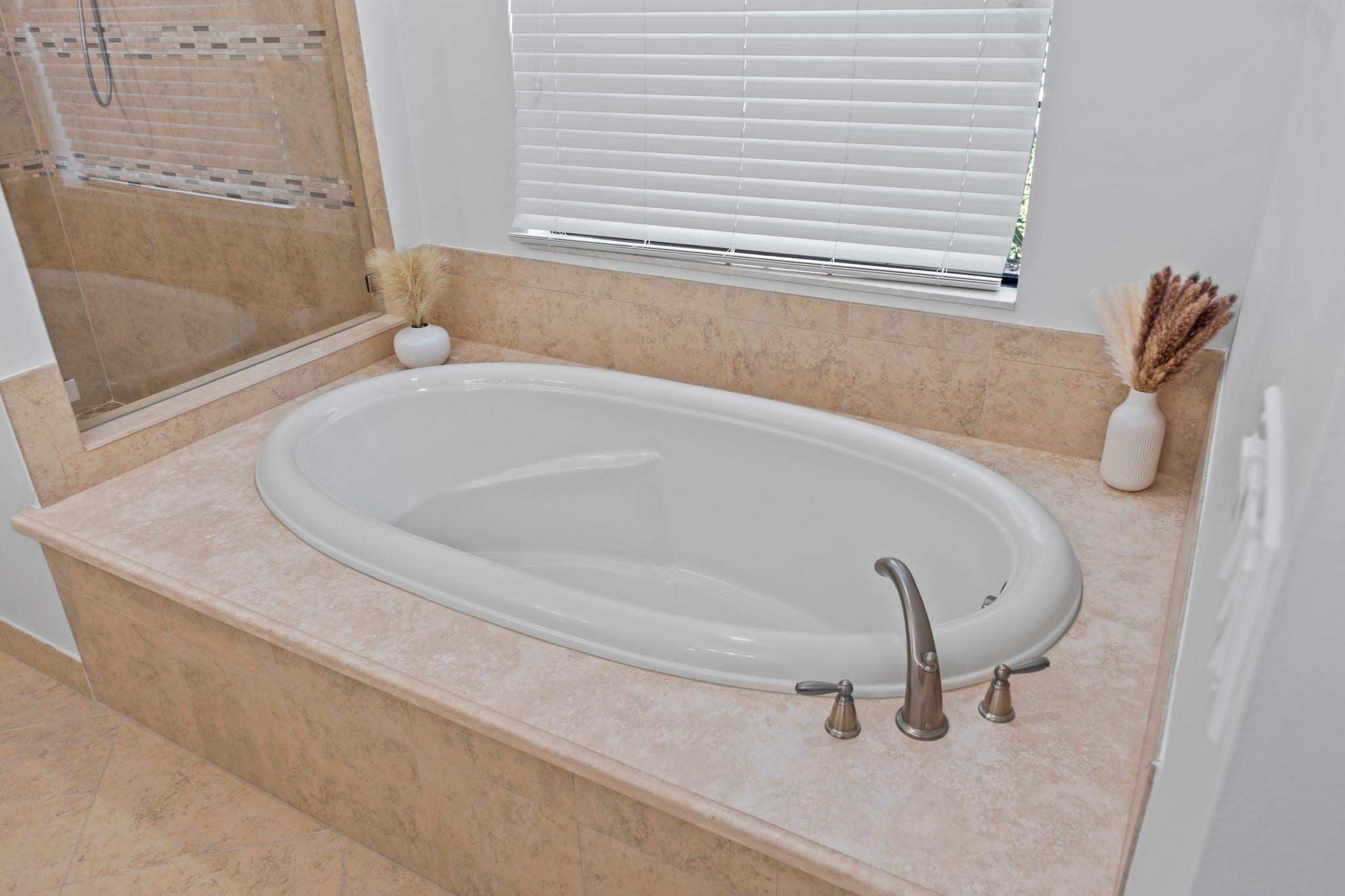 BRUSCHI PROPERTY - Residential