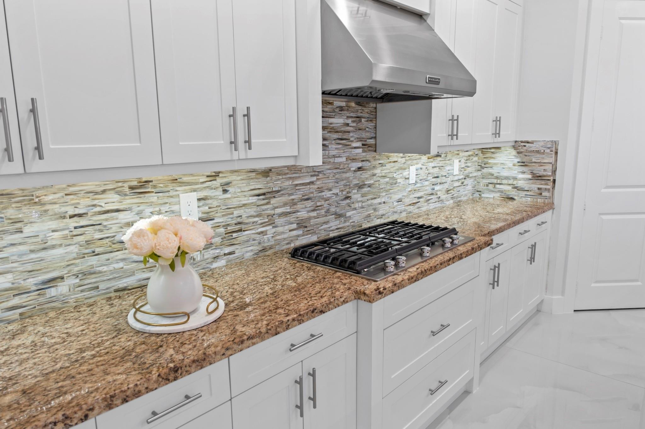 BRUSCHI PROPERTY - Residential