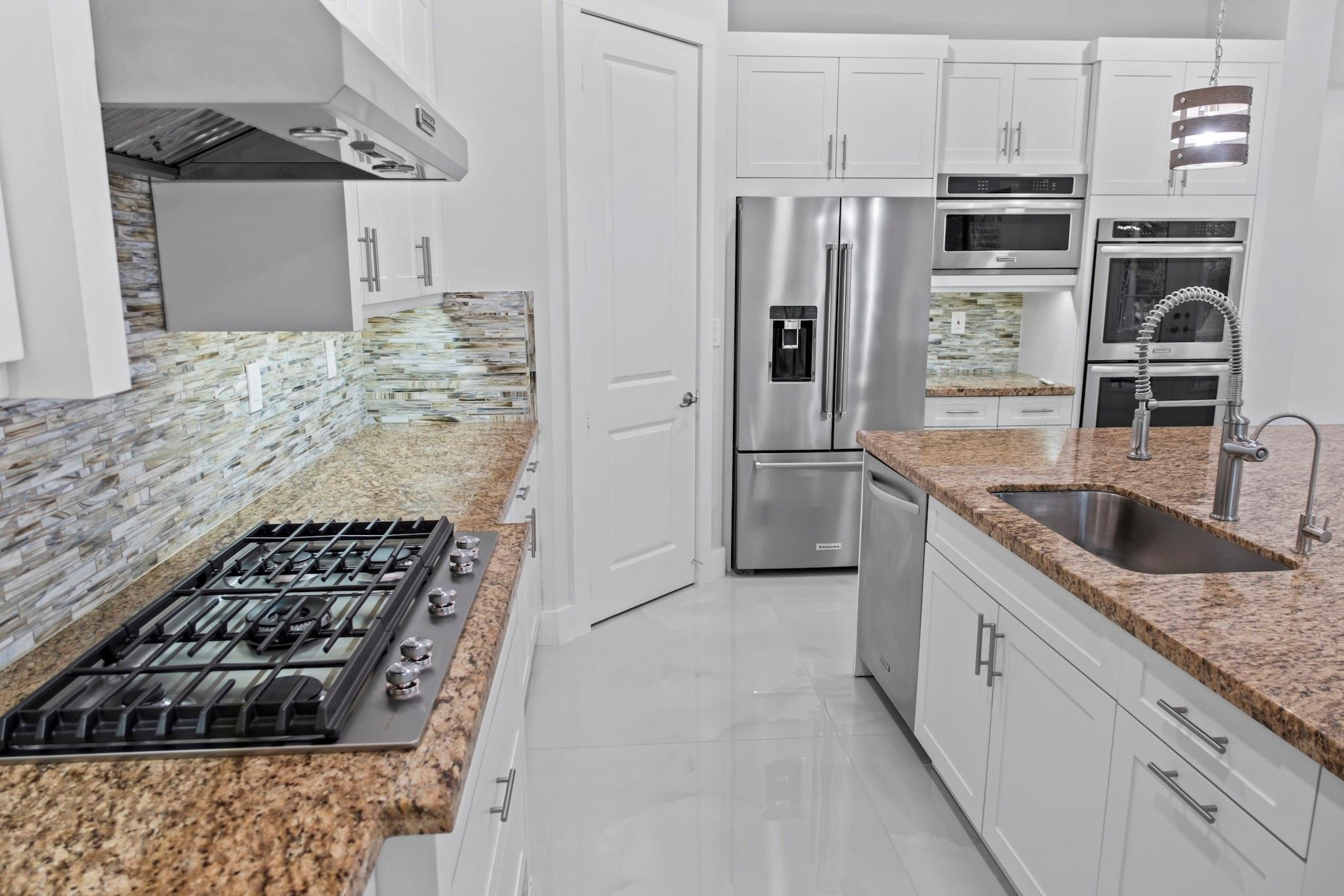 BRUSCHI PROPERTY - Residential