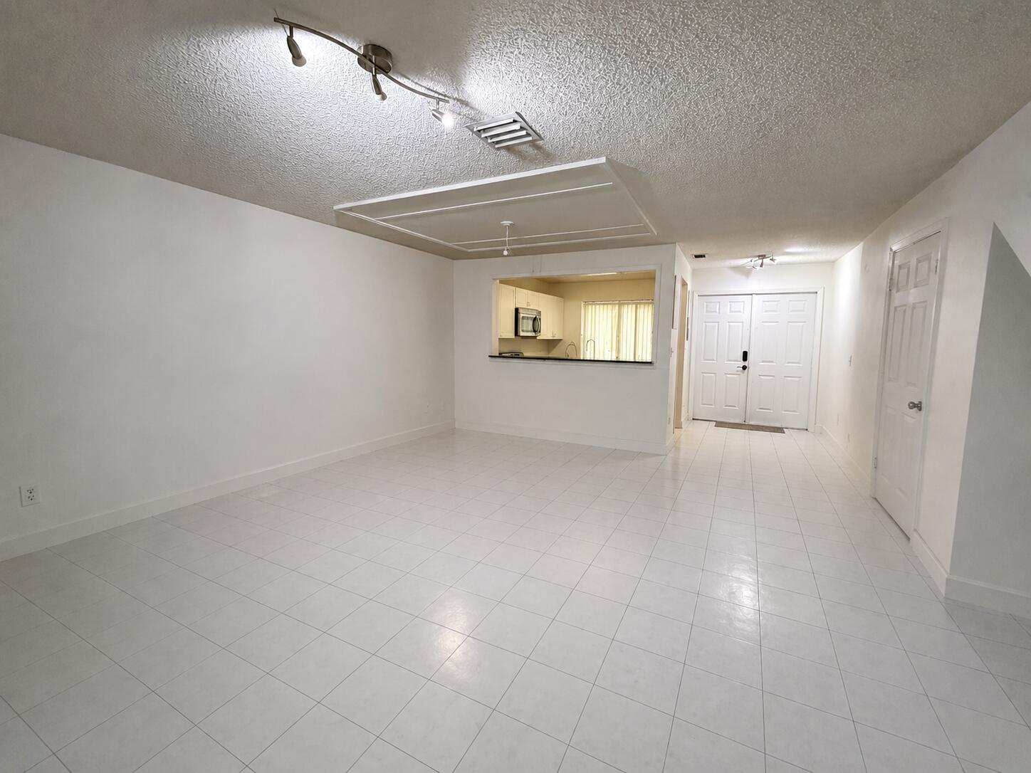 TWIN FOUNTAINS REPLAT - Residential