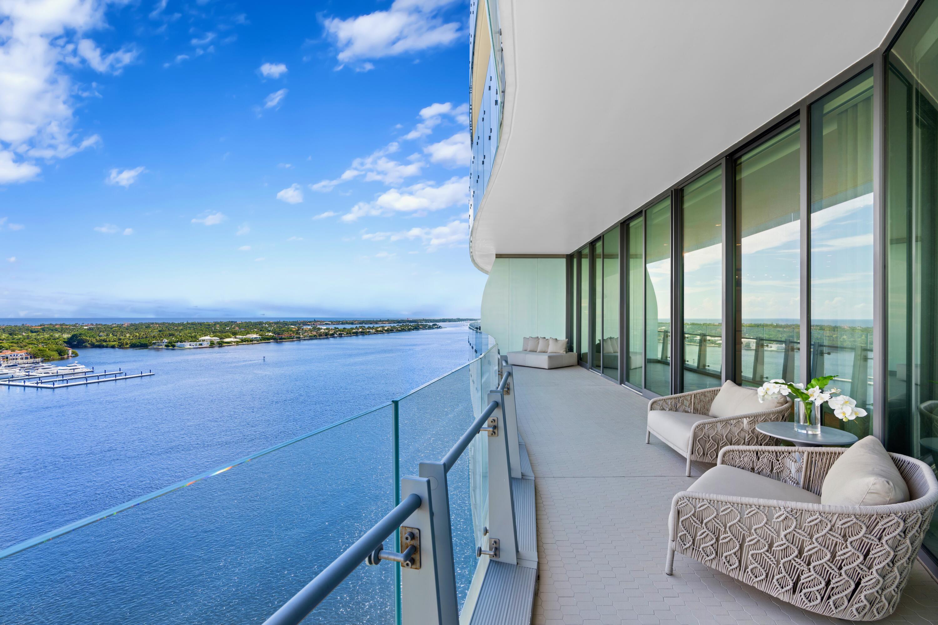 BRISTOL CONDO - Residential