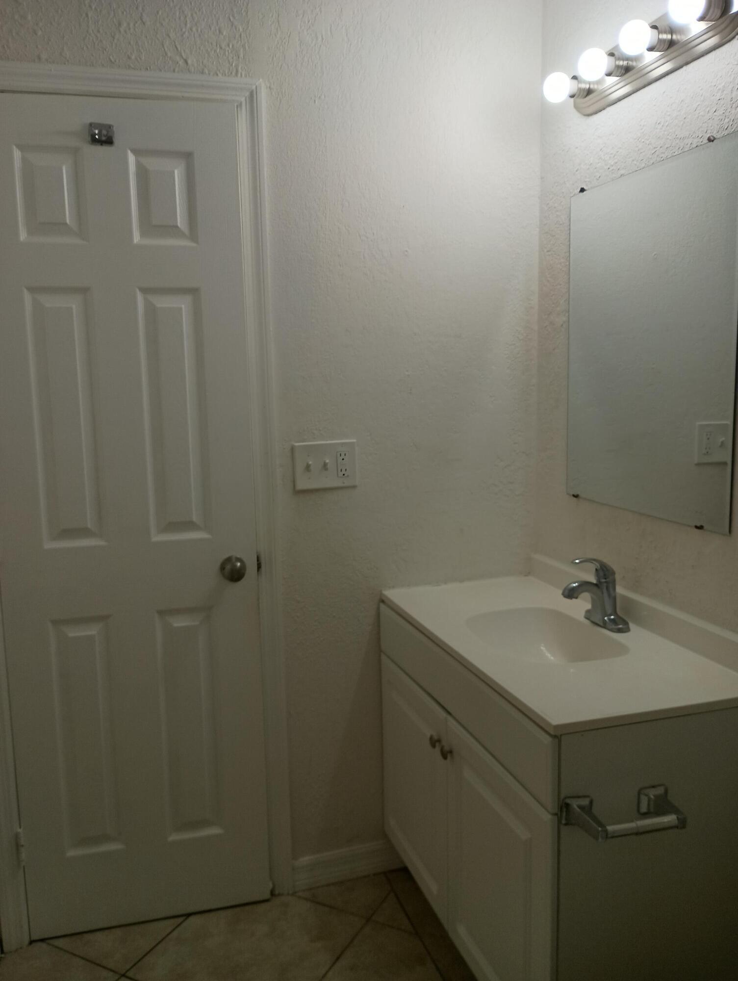 DIXIELAND SUBDIVISION - Residential Lease
