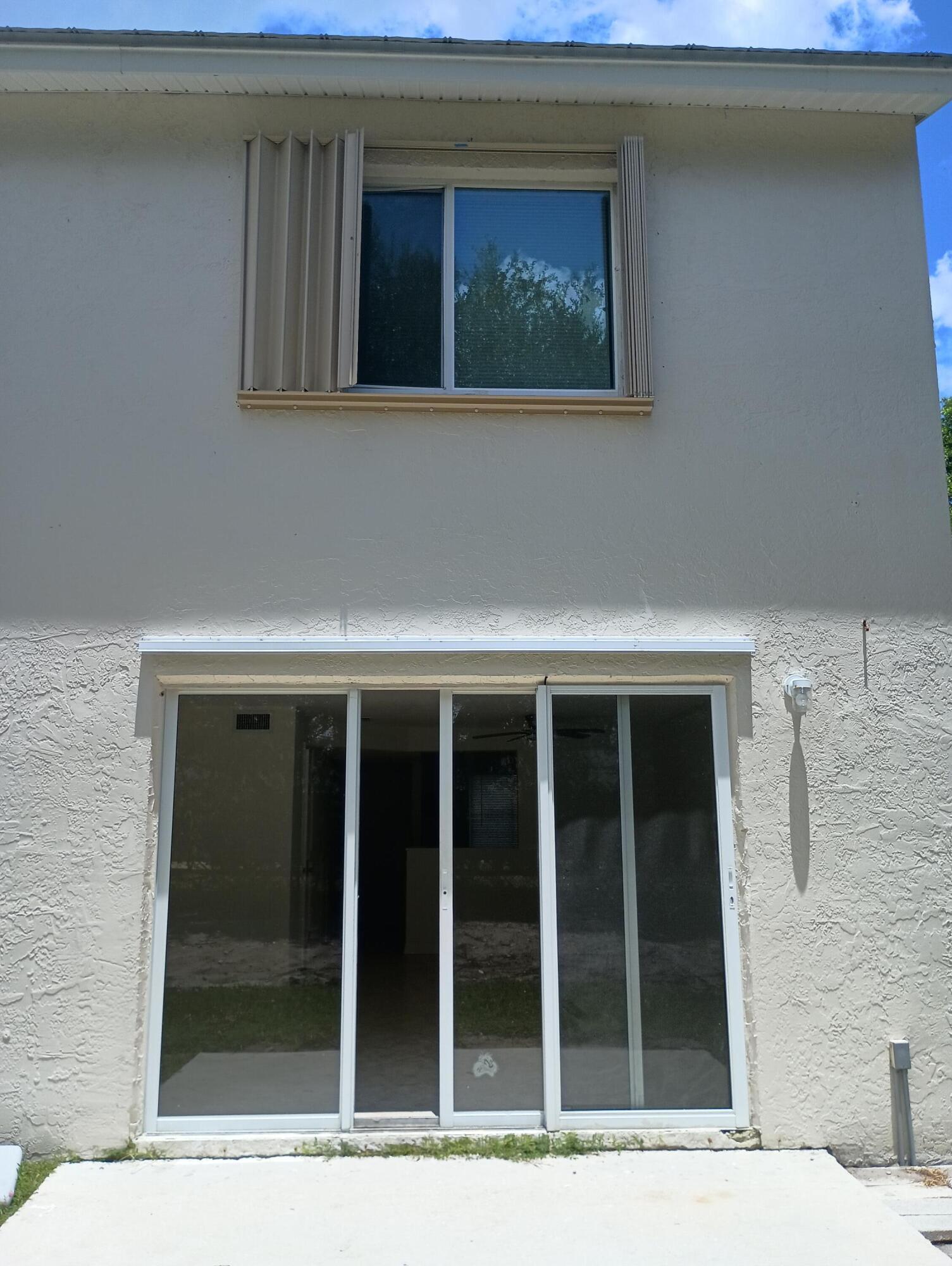 DIXIELAND SUBDIVISION - Residential Lease