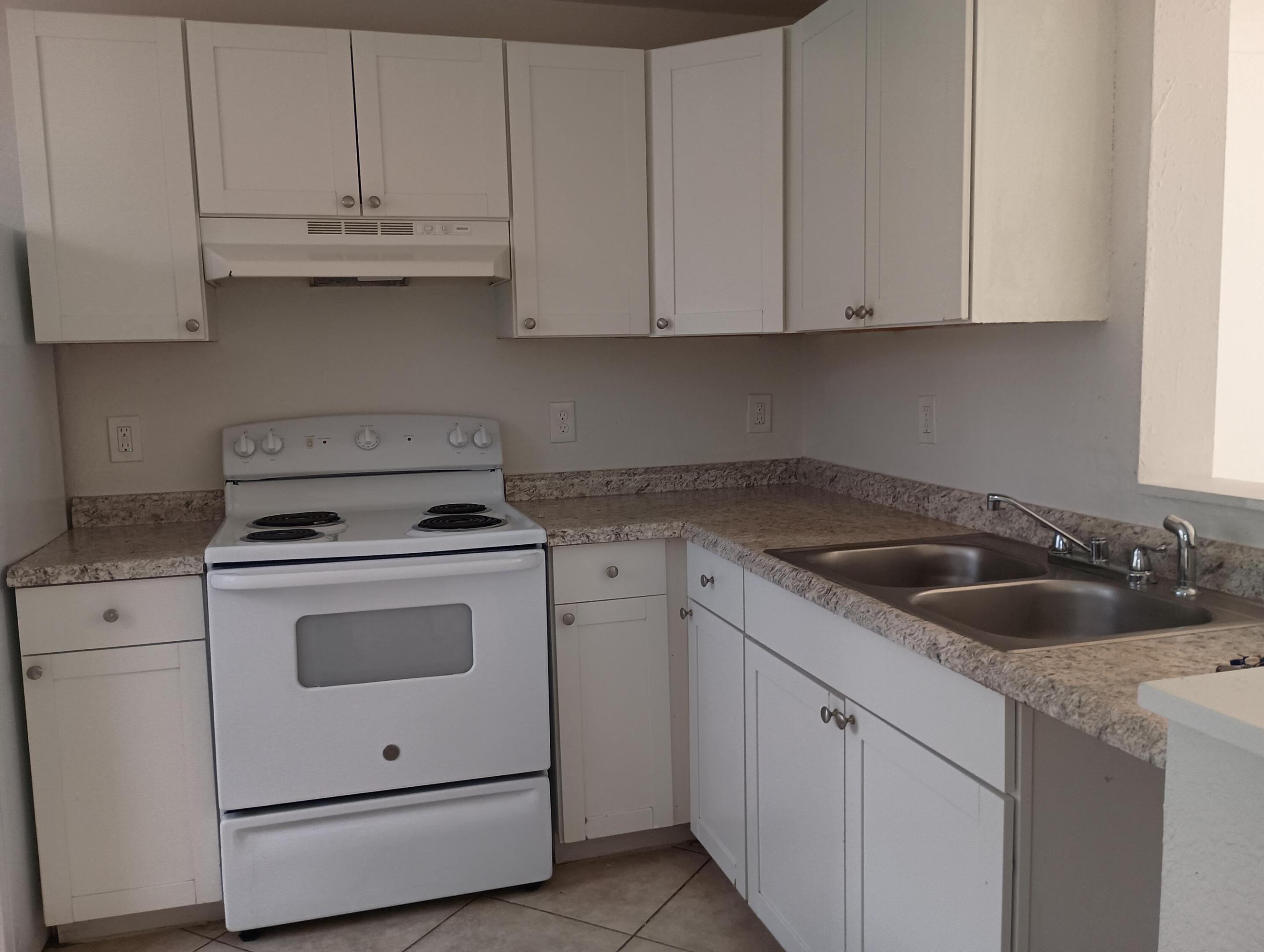 DIXIELAND SUBDIVISION - Residential Lease