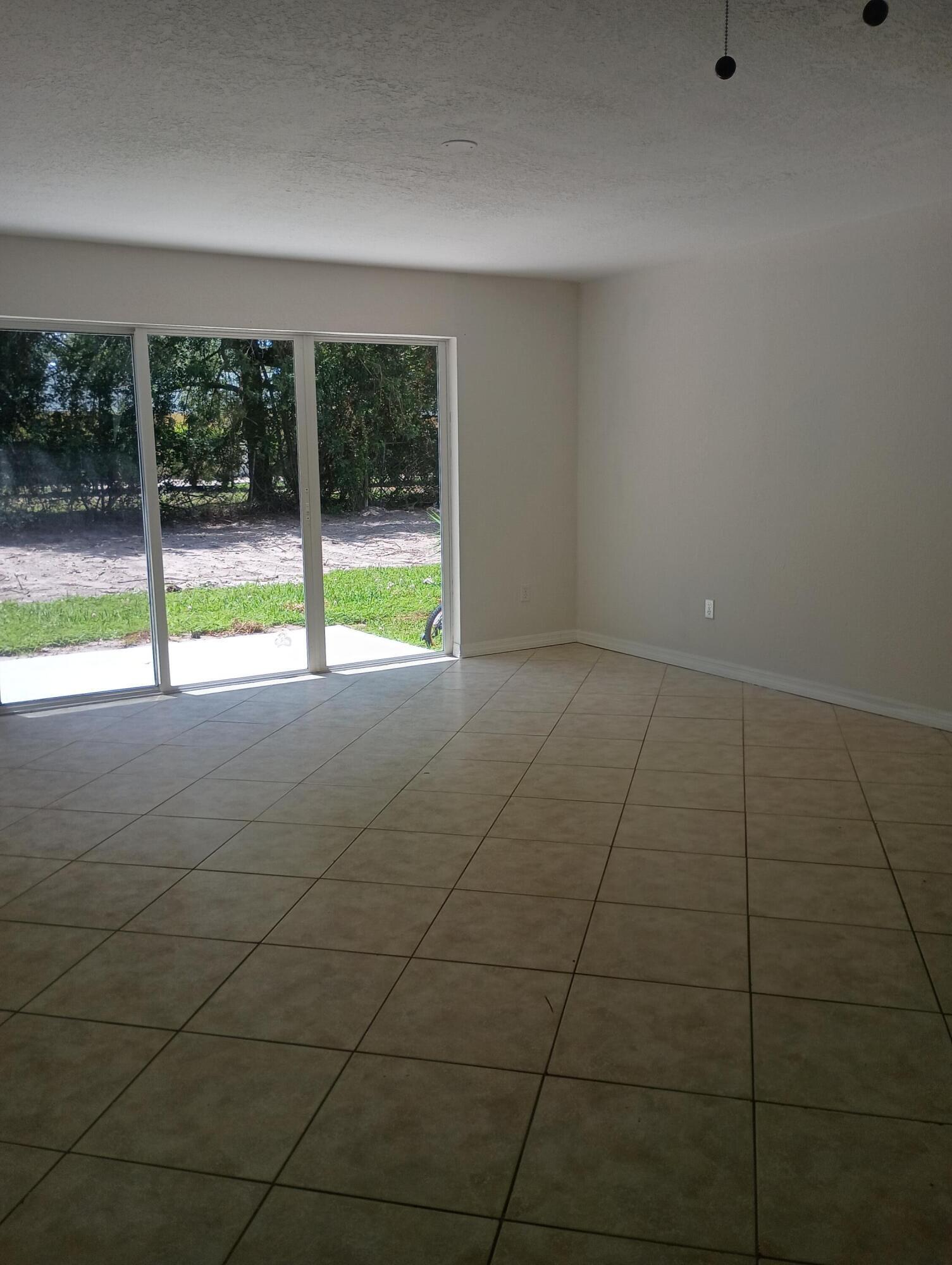 DIXIELAND SUBDIVISION - Residential Lease
