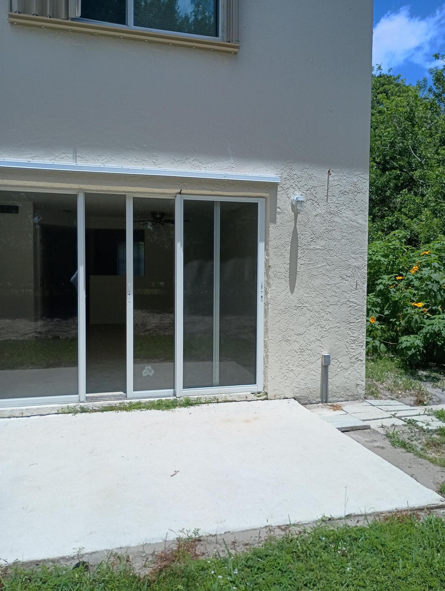 DIXIELAND SUBDIVISION - Residential Lease
