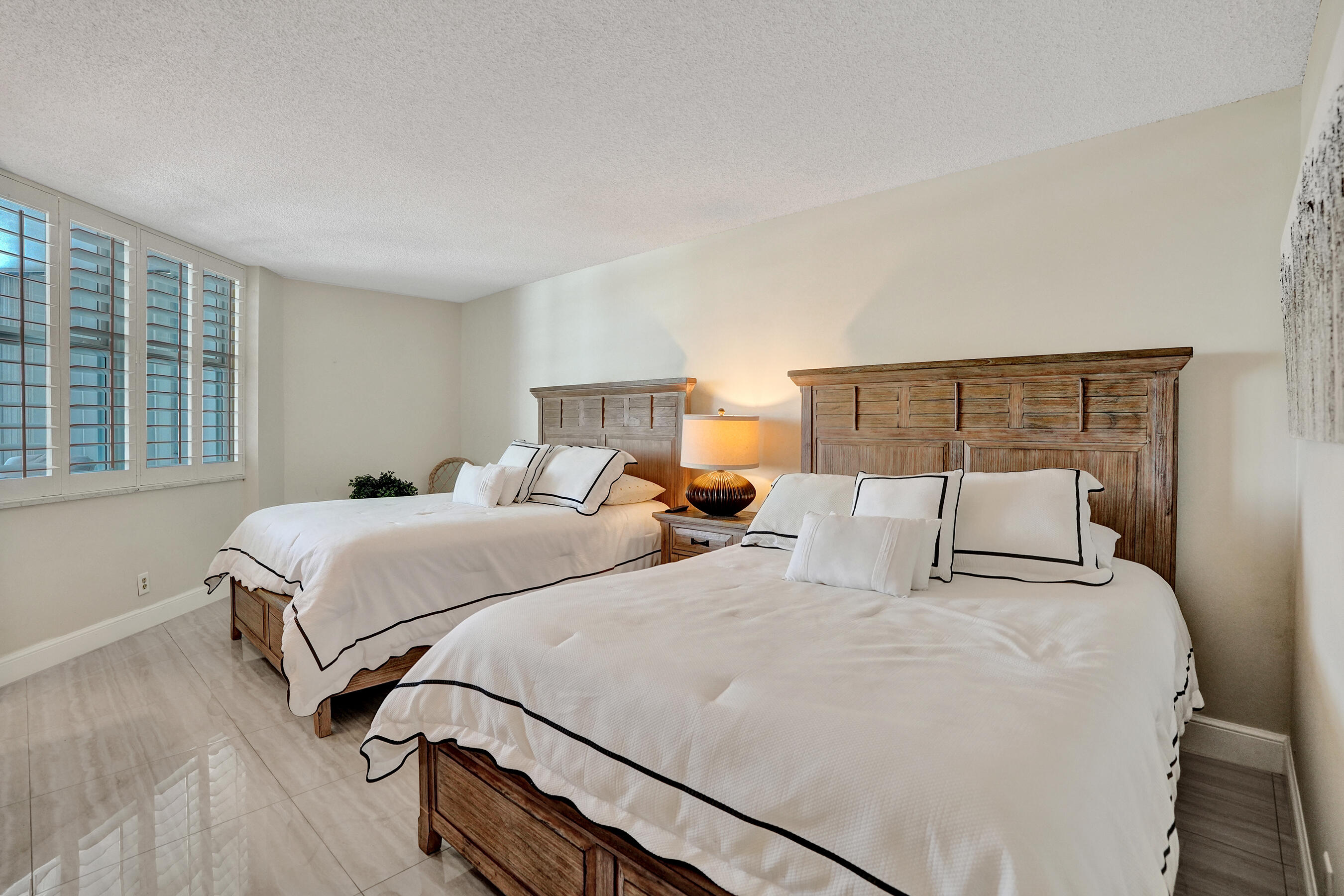 Claridge Condo - Residential