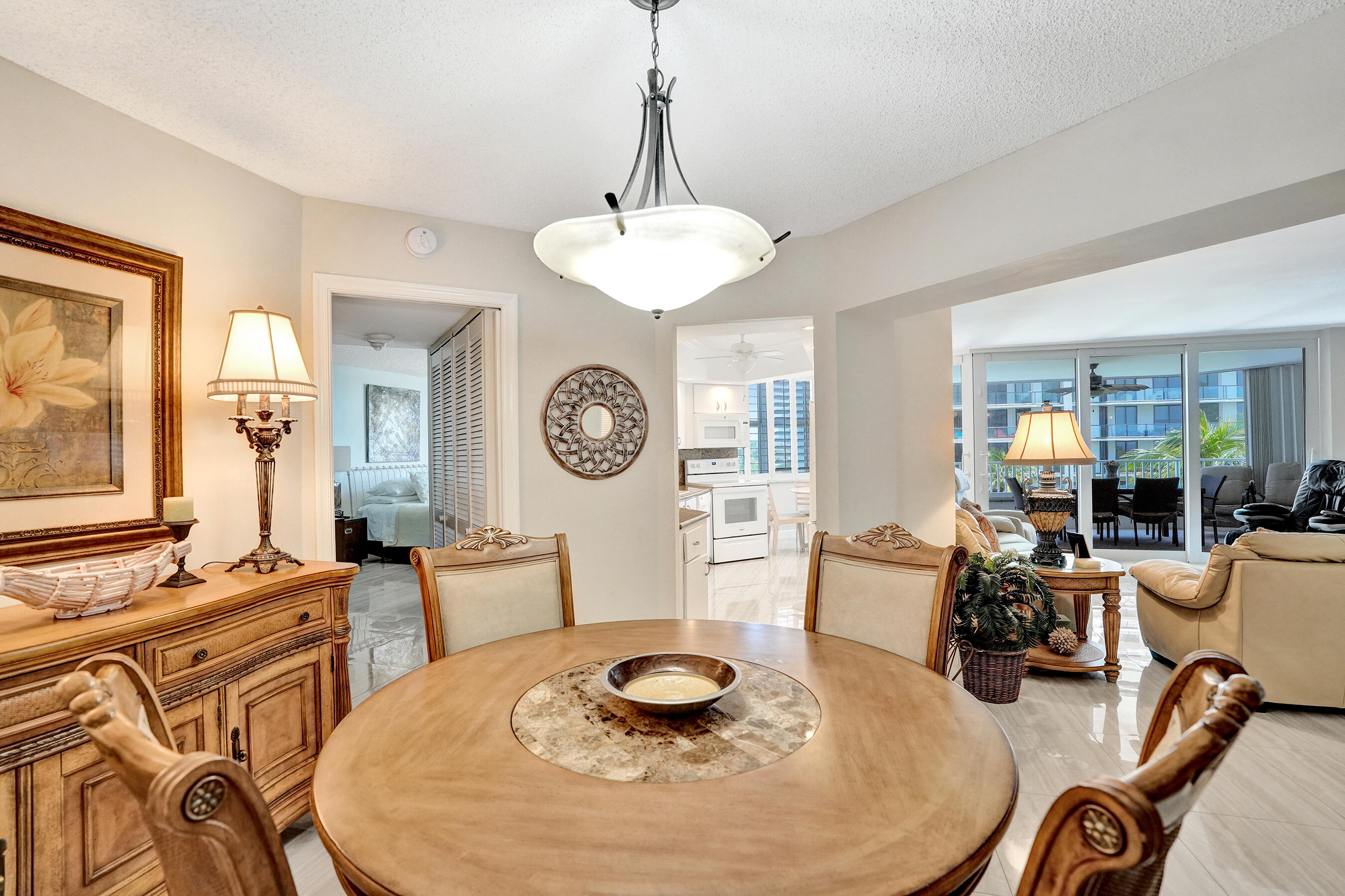 Claridge Condo - Residential