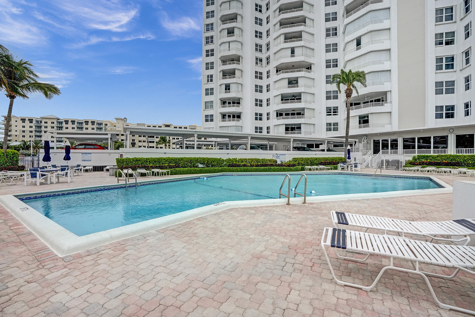 Claridge Condo - Residential