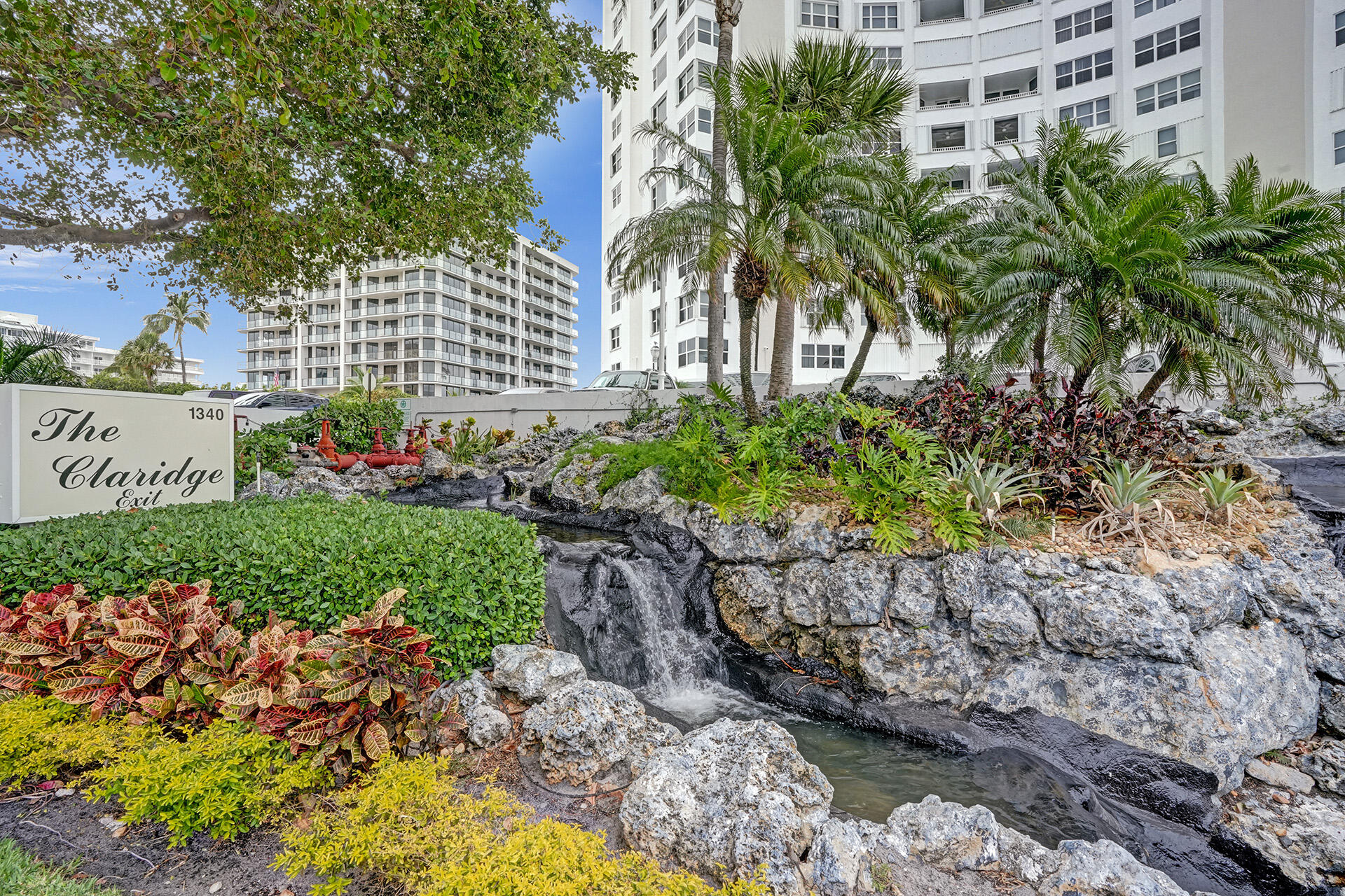Claridge Condo - Residential