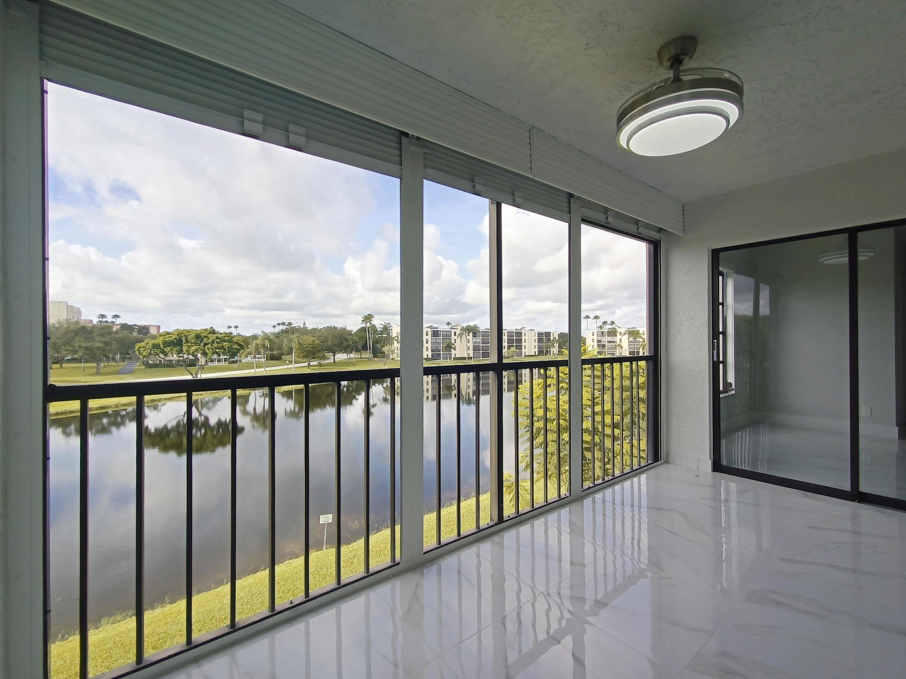 HUNTINGTON LAKES SEC FOUR CONDOS - Residential