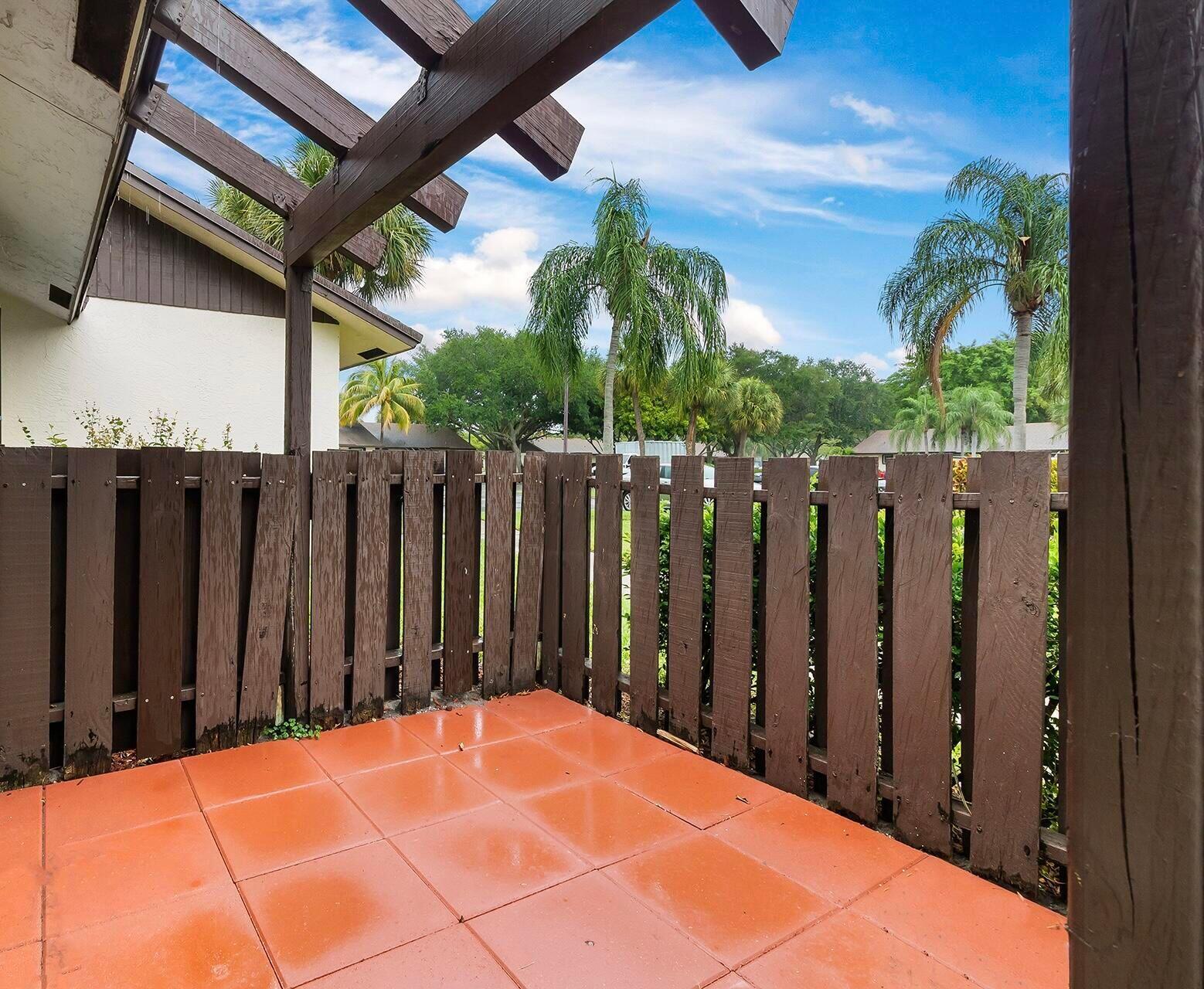 TRADEWINDS AT DOS LAGOS CONDO - Residential Lease