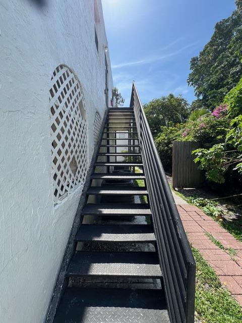 LAKE WORTH TOWN OF - Residential Income